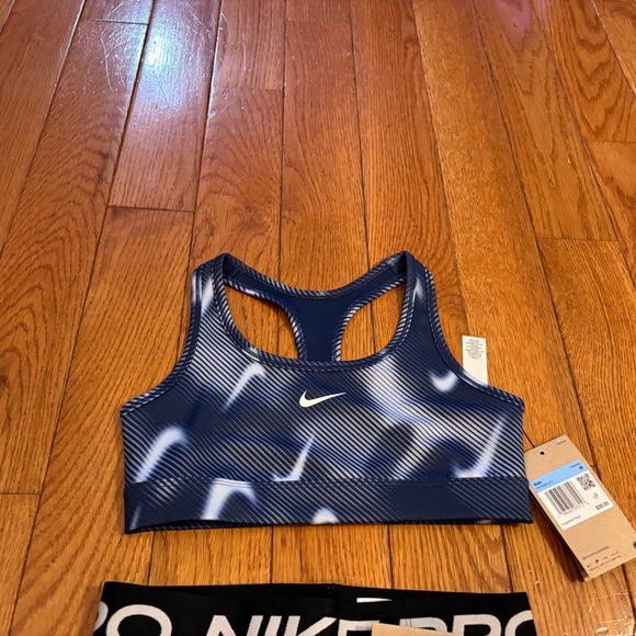 New Nike Pro Kids Training Set Sports Bra Shorts Blue White Swoosh M - Picture 5 of 5
